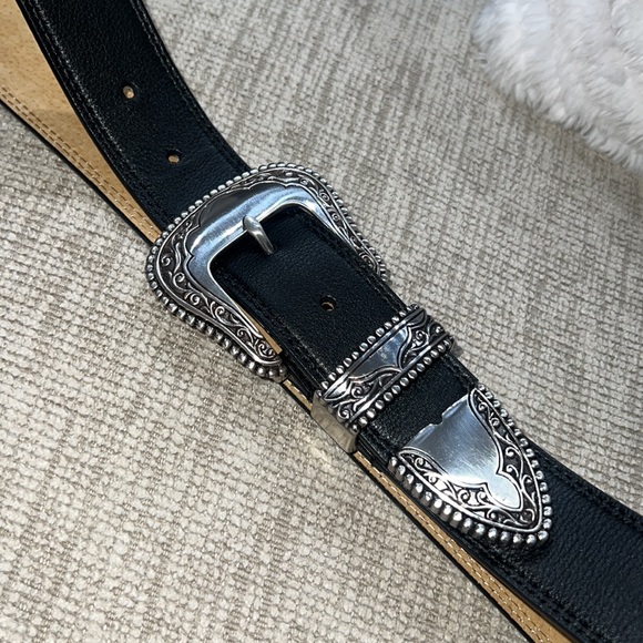 Western Belt - Picture 10 of 12